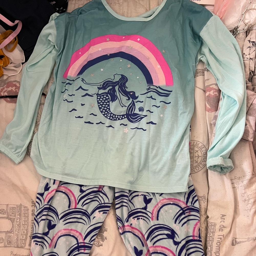 Girls mermaid sleepwear set XL 14-16 plus